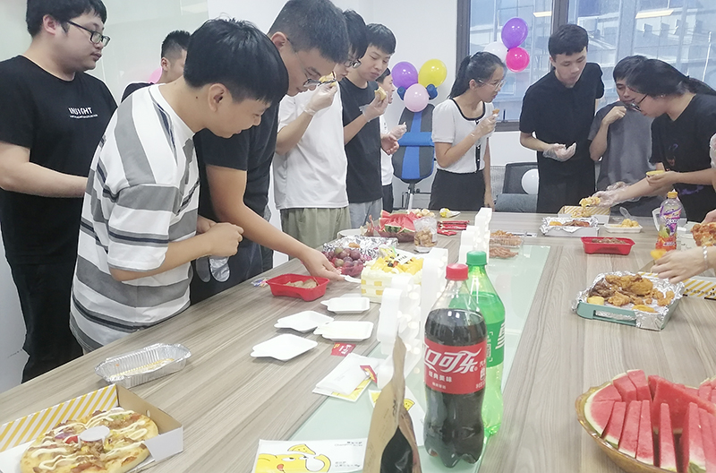 小麦物联8月生日会|感恩相伴，遇见美好